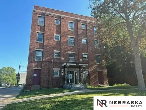 1630 H St #D3, Lincoln, NE 68508