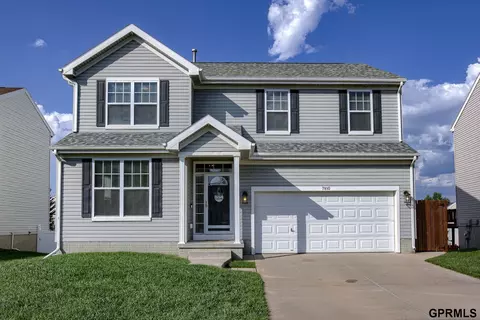 7810 N 152 St, Bennington, NE 68007