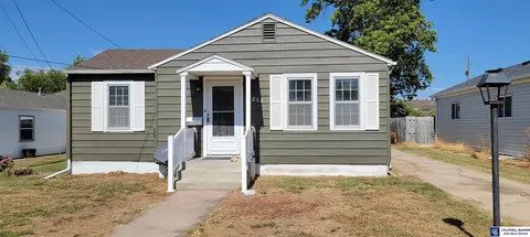 212 W 19th St, York, NE 68467