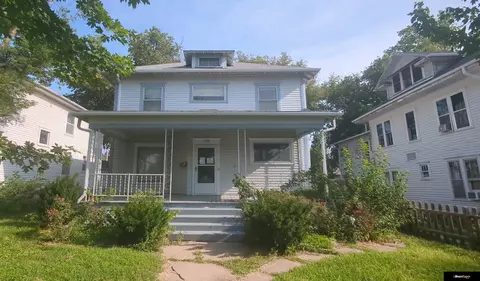 708 Lincoln St, Beatrice, NE 68310