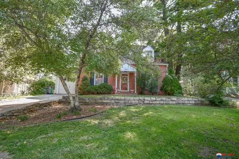 2632 Rathbone Rd, Lincoln, NE 68502