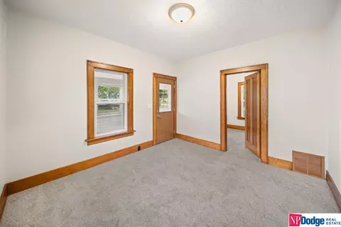 209 Elk, Hooper, NE 68031 photo 8