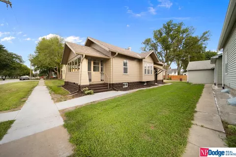 209 Elk, Hooper, NE 68031 photo 3