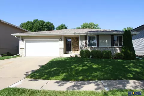 5321 S 78th St, Lincoln, NE 68516