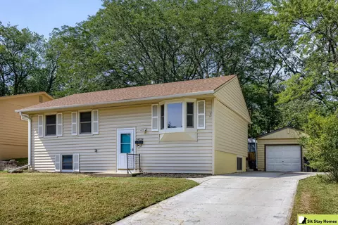 14024 Ohern St, Omaha, NE 68127