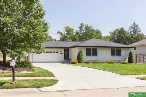 2217 N 99 St, Omaha, NE 68134