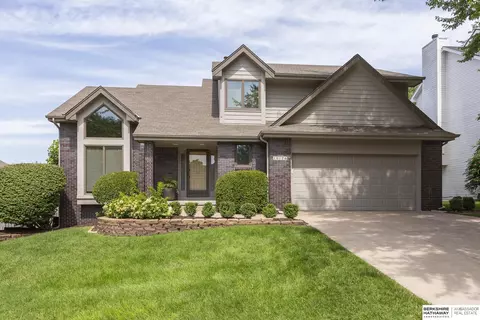 16176 Chicago St, Omaha, NE 68118