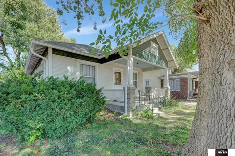 3042 Starr St, Lincoln, NE 68503