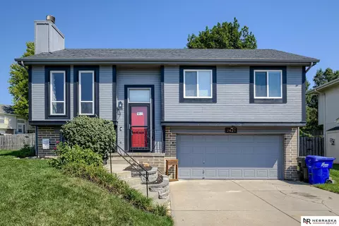 7421 N 82nd Ave, Omaha, NE 68122