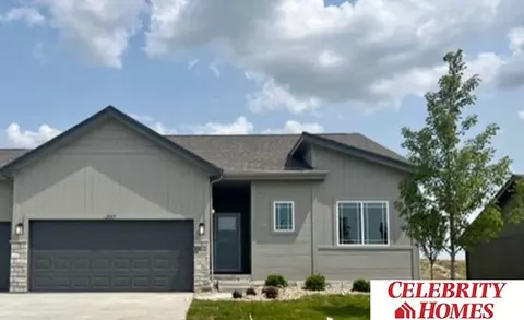13510 S 49 St, Papillion, NE 68133