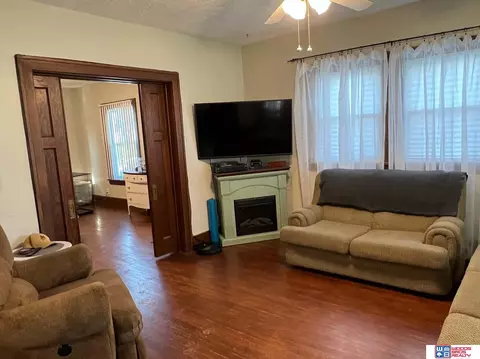 Living - 725 Beech St, Gresham, NE 68367 photo 2 of 6