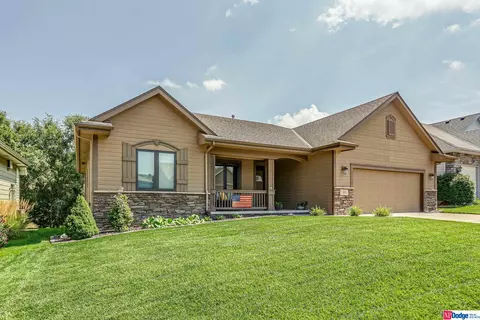 823 S 183 St, Omaha, NE 68022
