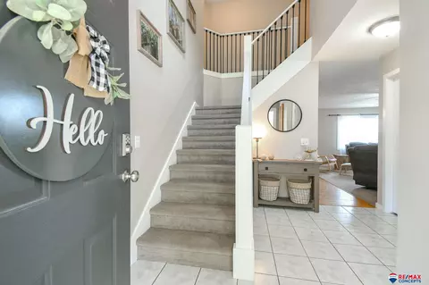 5520 NW 3 St, Lincoln, NE 68521