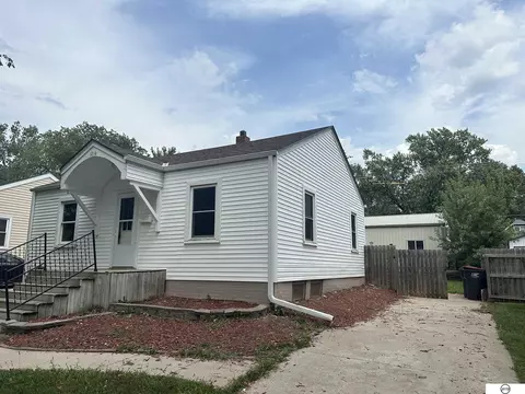 1216 N 9th St, Beatrice, NE 68310 photo 5