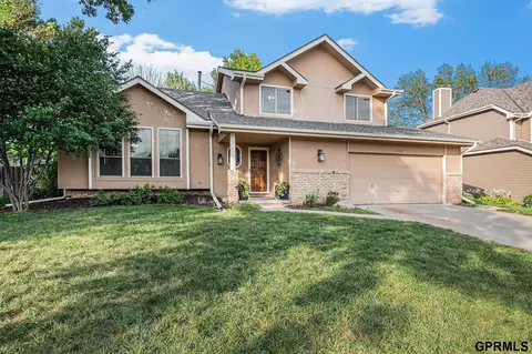 15212 Sharp St, Omaha, NE 68137