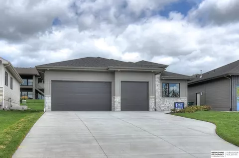 5819 N Hws Cleveland Blvd, Omaha, NE 68116