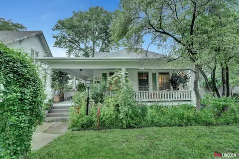 1212 Rose St, Lincoln, NE 68502