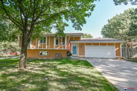 3500 Briarwood Ave, Lincoln, NE 68516