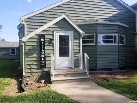 722 16th St, Auburn, NE 68305