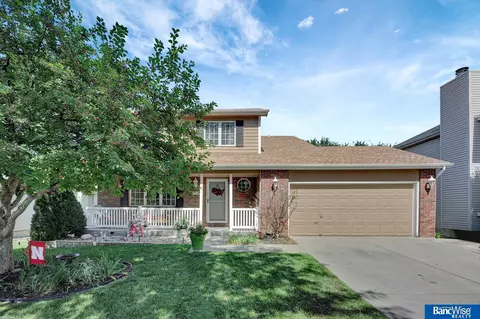 5330 NW 3rd St, Lincoln, NE 68521