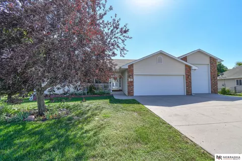 1325 Hackberry St, Bennet, NE 68317