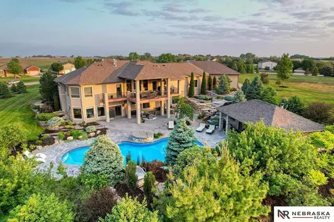12510 Emmawalter Rd, Lincoln, NE 68517