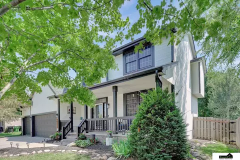 14721 Stone Ave, Omaha, NE 68116