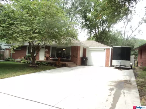 3425 N Cotner Blvd, Lincoln, NE 68507