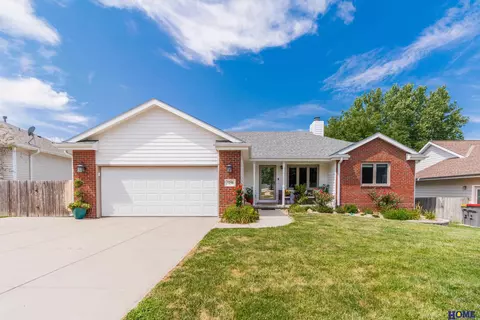7251 S 35th St, Lincoln, NE 68516