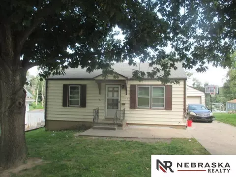 4212 Camden Ave, Omaha, NE 68111