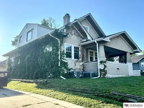 2672 S 12th St, Lincoln, NE 68502