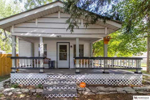 5744 Logan Ave, Lincoln, NE 68507