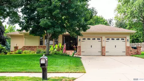 16605 Poppleton Ave, Omaha, NE 68130