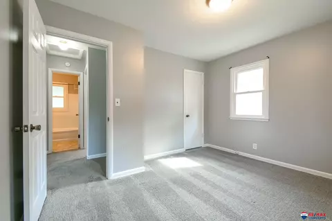 1240 Irving St, Lincoln, NE 68521 photo 10