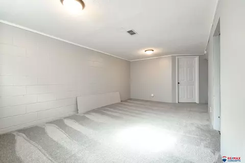 1240 Irving St, Lincoln, NE 68521 photo 17