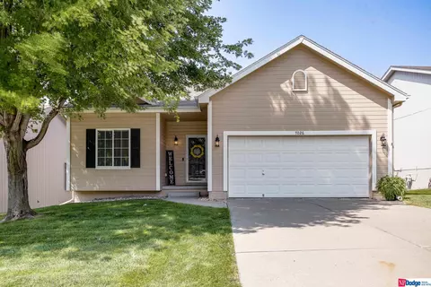 7026 S 183 St, Omaha, NE 68136