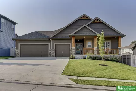16869 Portal St, Omaha, NE 68136