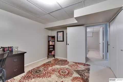 1018 Eldorado Dr, Omaha, NE 68154 photo 39