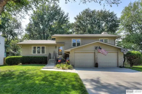 1018 Eldorado Dr, Omaha, NE 68154