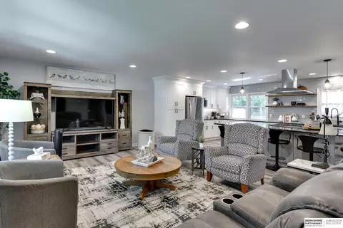1018 Eldorado Dr, Omaha, NE 68154 photo 9