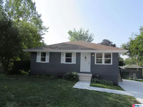 4481 Dayton St, Omaha, NE 68107