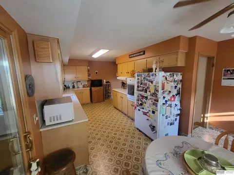 4055 E St, Omaha, NE 68107 photo 5