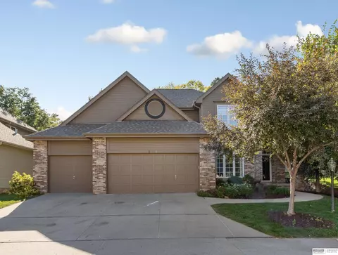 2226 S 89 Ct, Omaha, NE 68124