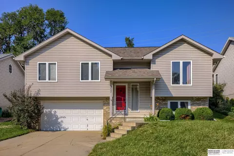 3032 S 35 Ave, Omaha, NE 68105