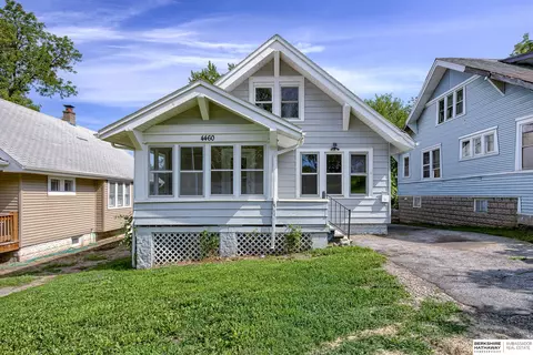 4460 Bedford Ave, Omaha, NE 68111