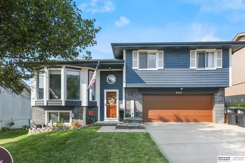 8310 Vernon Ave, Omaha, NE 68134
