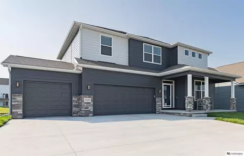 19109 Murray Trl, Gretna, NE 68028