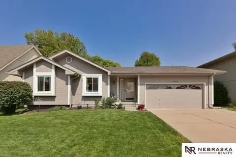 15528 Josephine St, Omaha, NE 68138