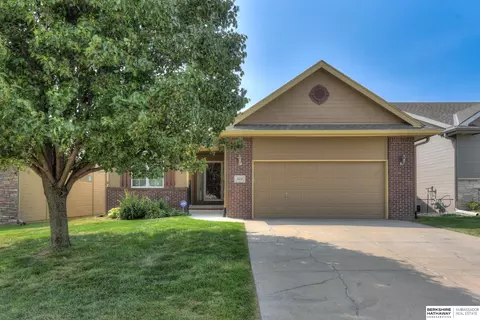 4128 N 176 Ave, Omaha, NE 68116