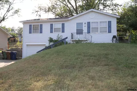 1410 Betz Rd, Bellevue, NE 68005